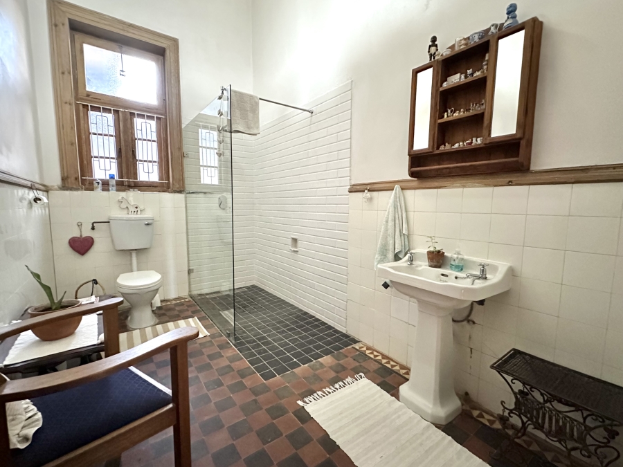 4 Bedroom Property for Sale in Bergzicht Western Cape